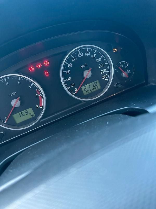 Gebraucht Ford Mondeo 131 PS (96 kW) 2001 Kombi