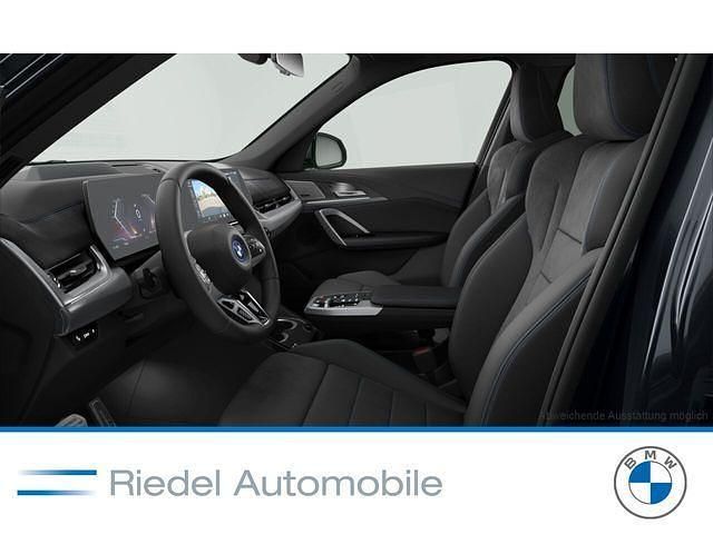 Ny BMW iX1 Performance 230 kW (313 HK) 2026 Grå SUV