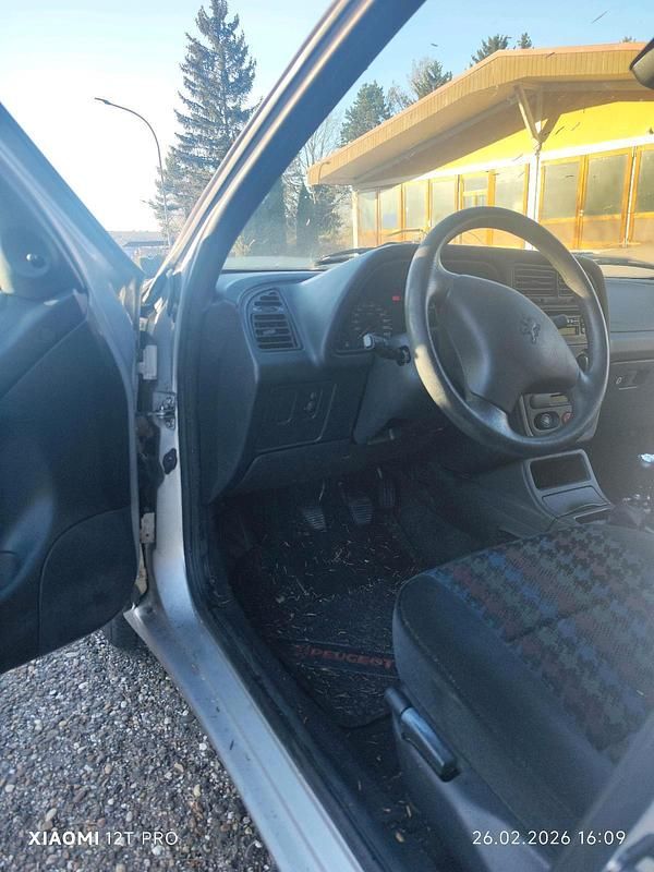 Gebraucht Peugeot 306 75 PS (55 kW) 1998 Grau Kombi