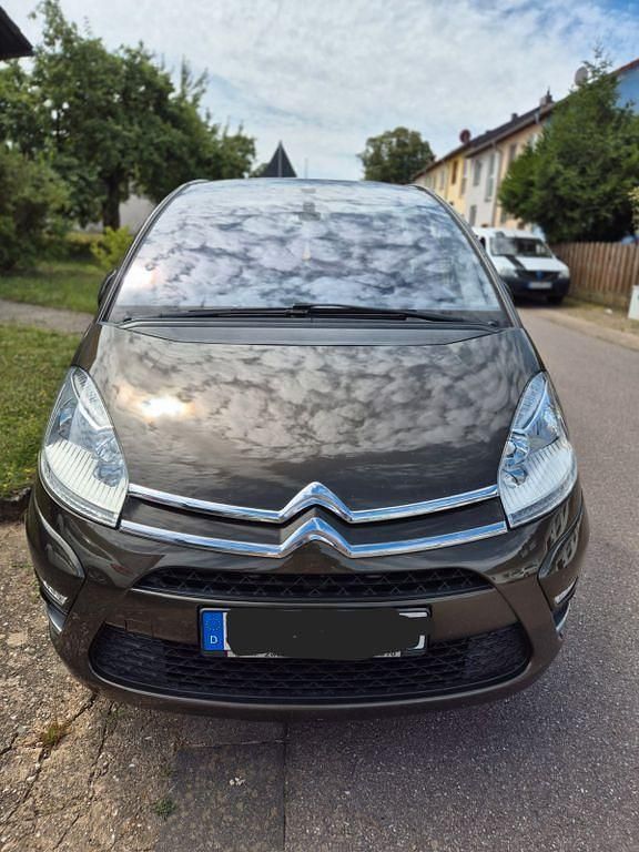 Braun Gebraucht 2012 Citroën C4 Picasso SELECTION Van / Kleinbus | 5.500 € (Fairer Preis) - Bild 1/4