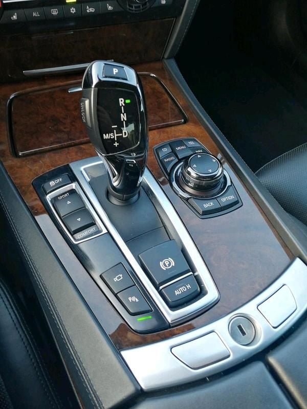 Gebraucht BMW 760 544 PS (400 kW) 2011 Schwarz Limousine
