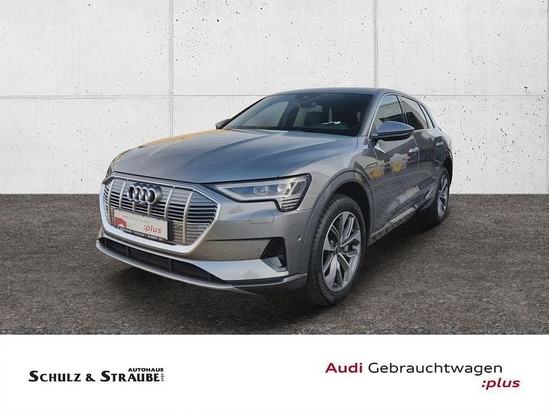 Gebraucht Audi e-tron Advanced Plus 230 kW (313 PS) 2022 Grau / taifungrau metallic SUV