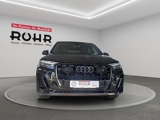 Gebraucht Audi Q7 Ambiente 286 PS (210 kW) 2025 SUV
