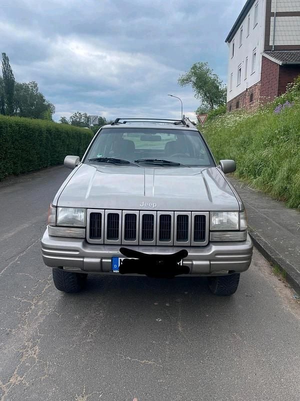 Grau Gebraucht 1998 Jeep Grand Cherokee SUV | 6.450 € (Fairer Preis) - Bild 1/4