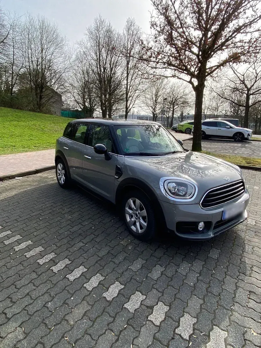 Używany Mini Cooper D 150 KM (110 kW) 2018 Szary Hatchback