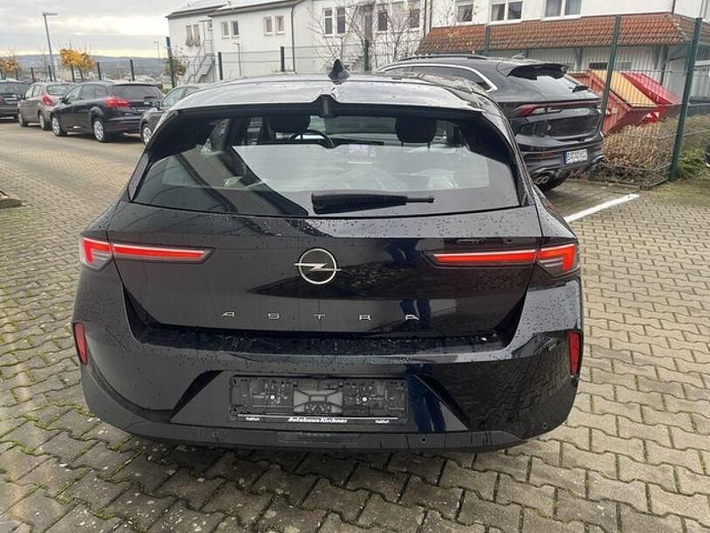 Gebraucht Opel Astra Enjoy 110 PS (80 kW) 2022 Diamantschwarz Limousine