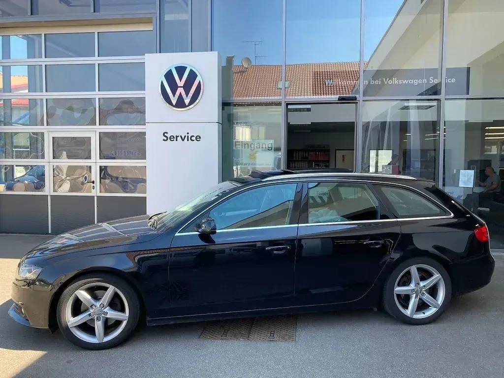 Gebraucht Audi A4 Ambition 143 PS (105 kW) 2011 Schwarz Kombi