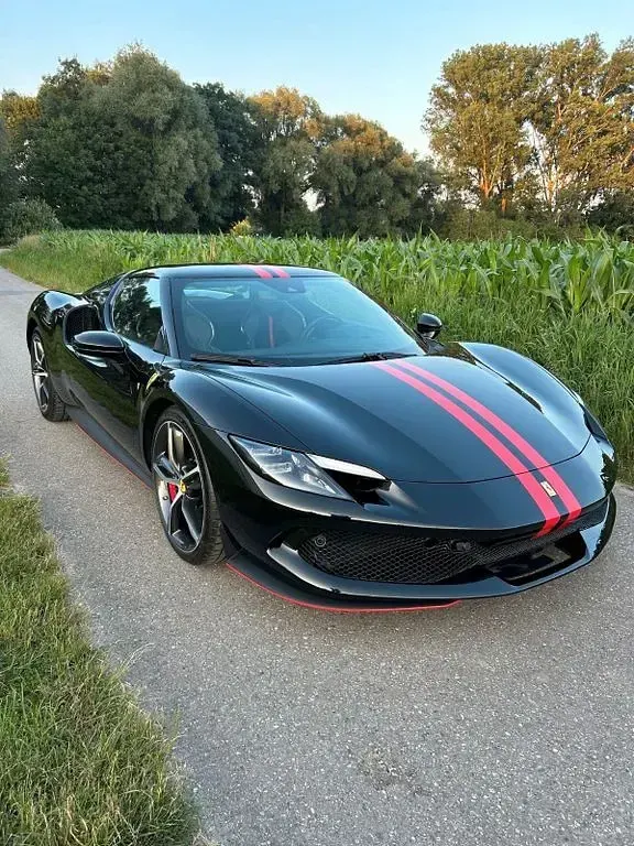 Gebraucht Ferrari 296 829 PS (609 kW) 2024 Schwarz