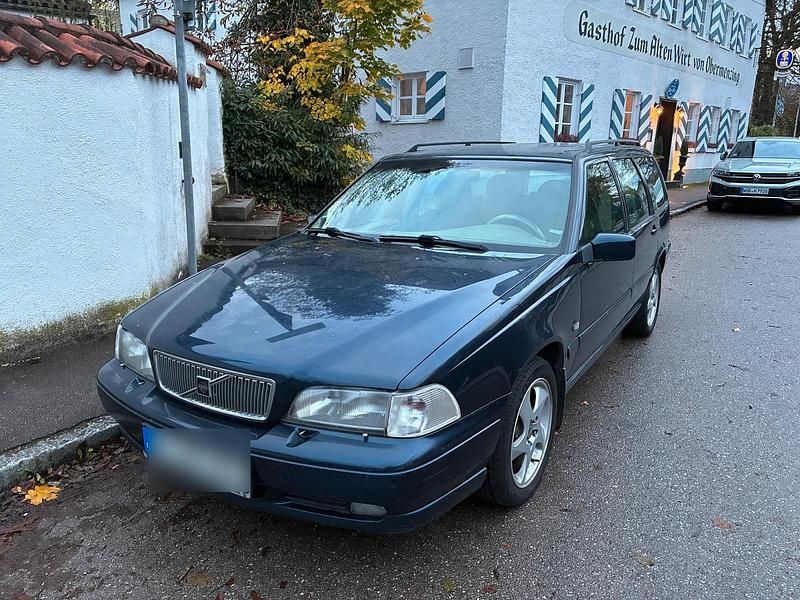 Blau Gebraucht 1997 Volvo V70 Kombi | 2.000 € (Fairer Preis) - Bild 1/4
