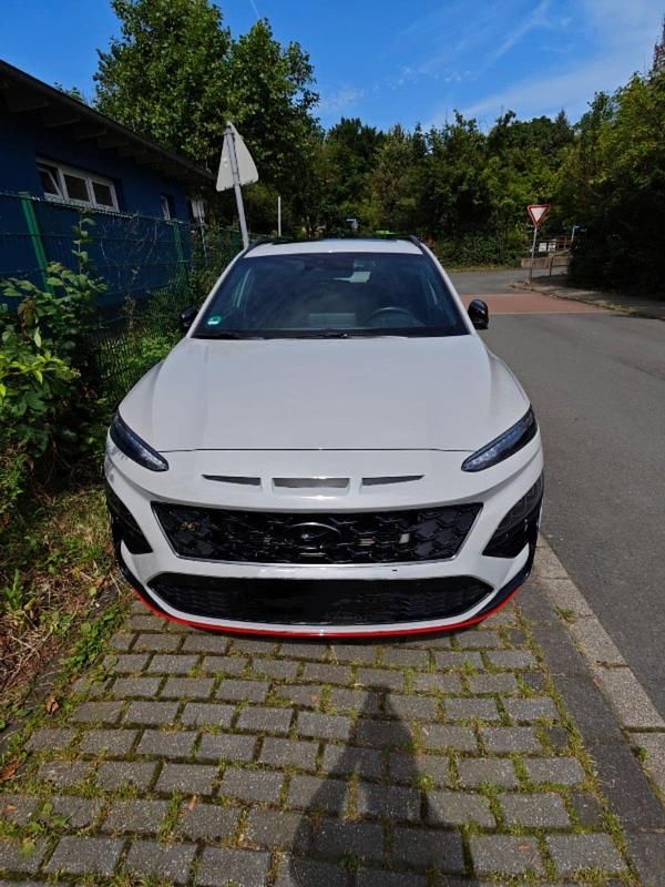 Grau Gebraucht 2023 Hyundai Kona SUV | 29.999 € (Guter Preis) - Bild 1/4