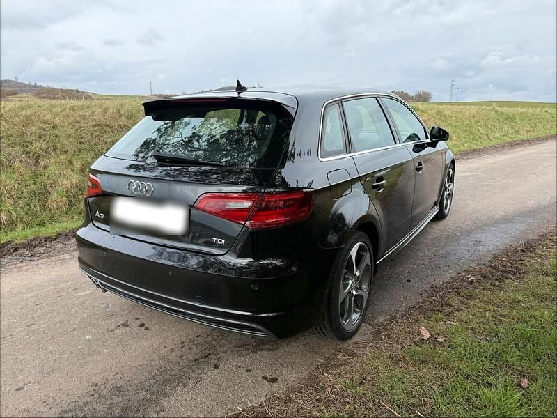 Gebraucht Audi A3 S-Line 150 PS (110 kW) 2015 Schwarz Limousine