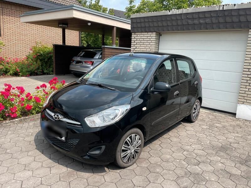 Schwarz Gebraucht 2012 Hyundai i10 Kleinwagen | 3.500 € - Bild 1/4