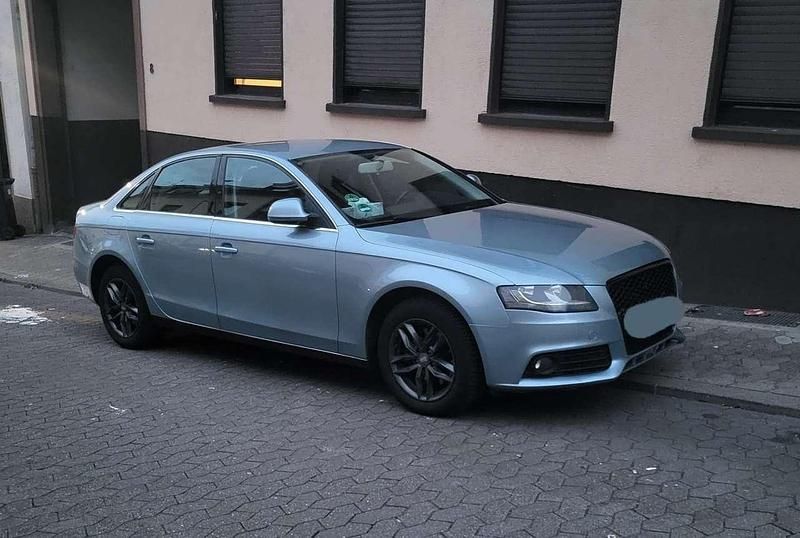 Blau Gebraucht 2008 Audi A4 Ambiente Limousine | 8.500 € (Teuer) - Bild 1/4