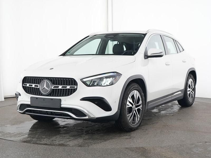 Gebraucht Mercedes GLA200 Advanced 150 PS (110 kW) 2025 Unilack polarweiß SUV