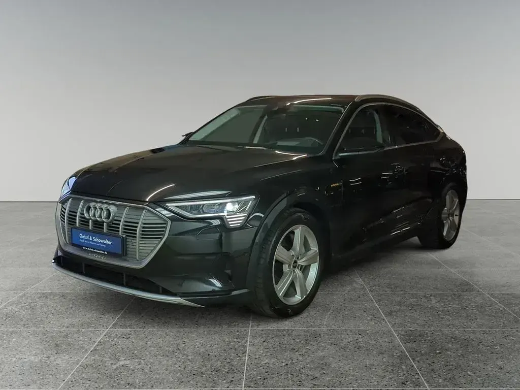 Gebraucht Audi e-tron Sportback Advanced 300 kW (408 PS) 2022 Mythosschwarz metallic SUV