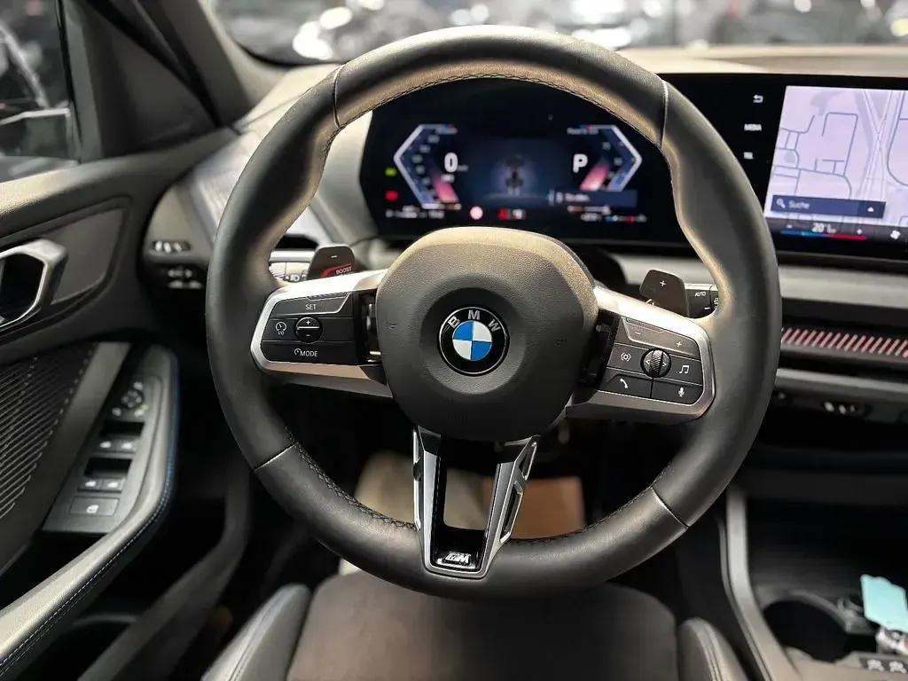 Gebraucht BMW 118 M Sport 150 PS (110 kW) 2025 Schwarz Kleinwagen