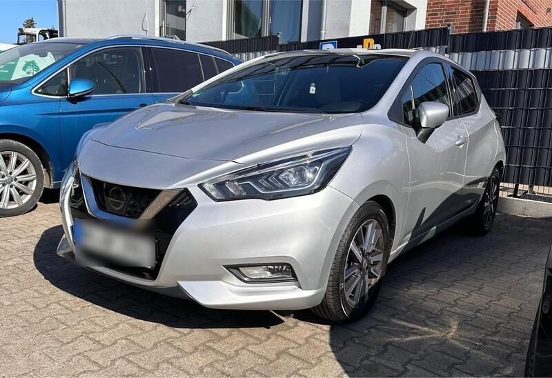 Silber Gebraucht 2018 Nissan Micra Kleinwagen | 10.900 € (Fairer Preis) - Bild 1/4