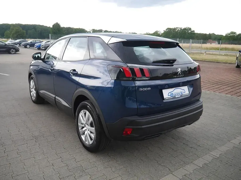 Gebraucht Peugeot 3008 131 PS (96 kW) 2023 Blau SUV