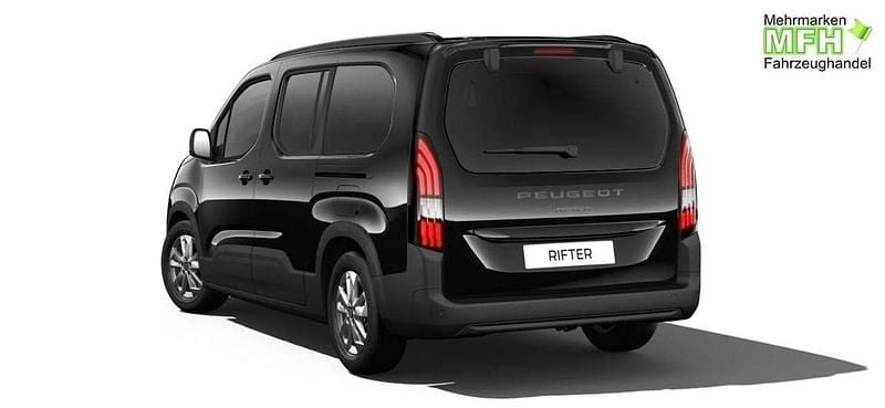 Neu Peugeot Rifter Allure 131 PS (96 kW) 2025 Perla nera schwarz me... Van / Kleinbus
