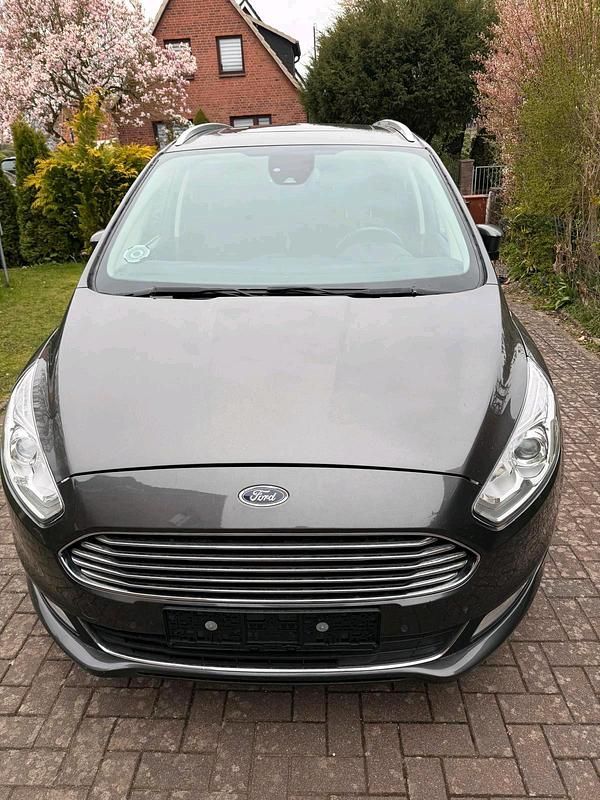 Gebraucht Ford Galaxy 150 PS (110 kW) 2019 Silber Van / Kleinbus