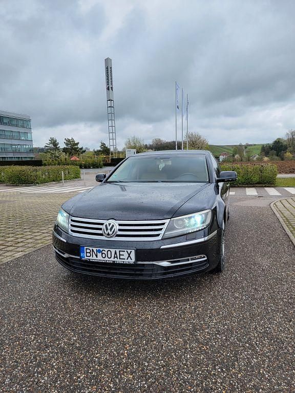 Second-hand VW Phaeton 239 CP (175 kW) 2012 Negru Berlinǎ