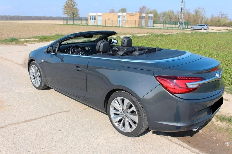 Gebraucht Opel Cascada Innovation 165 PS (121 kW) 2013 Grau Cabrio