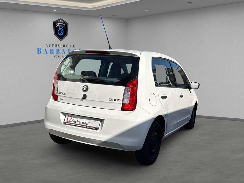 Gebraucht Skoda Citigo Active 60 PS (44 kW) 2012 Candyweiss Kleinwagen