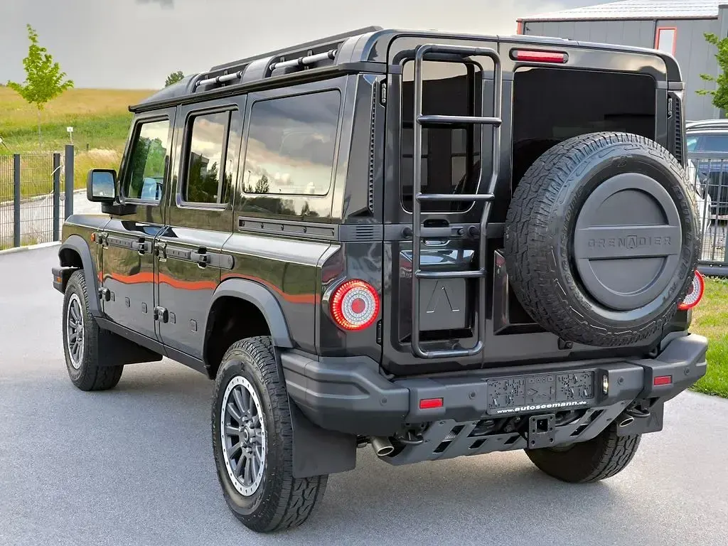 Neu Ineos Grenadier 286 PS (210 kW) 2025 Grau SUV
