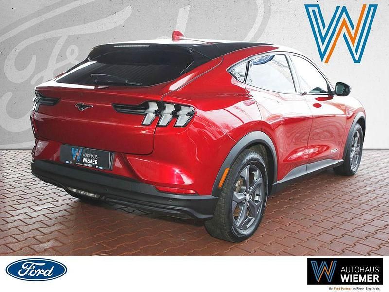 Gebraucht Ford Mustang Mach-E 216 kW (294 PS) 2022 Rot SUV