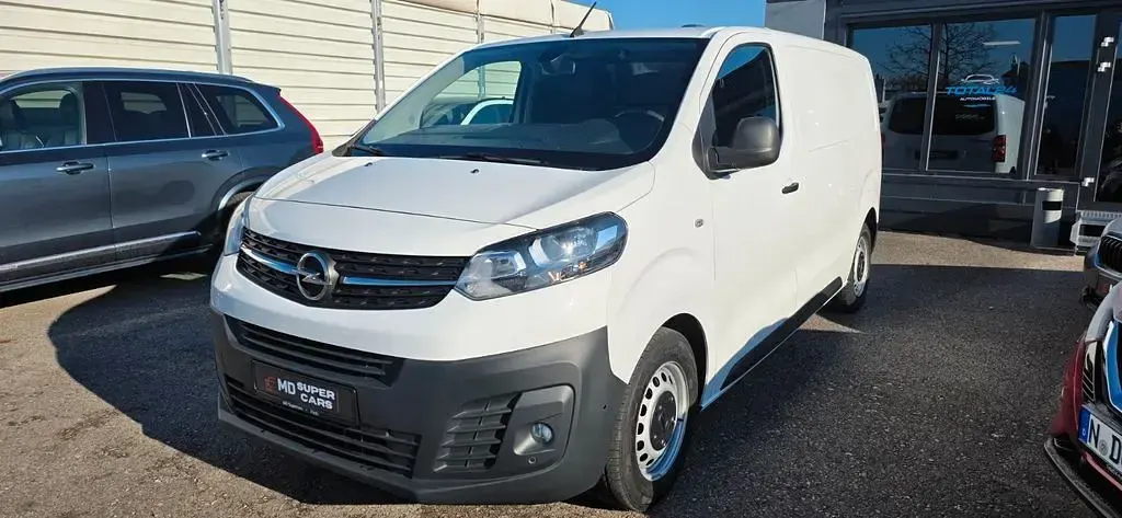 Gebraucht Opel Vivaro-e Combi Edition 122 PS (89 kW) 2021 Weiß Van / Kleinbus
