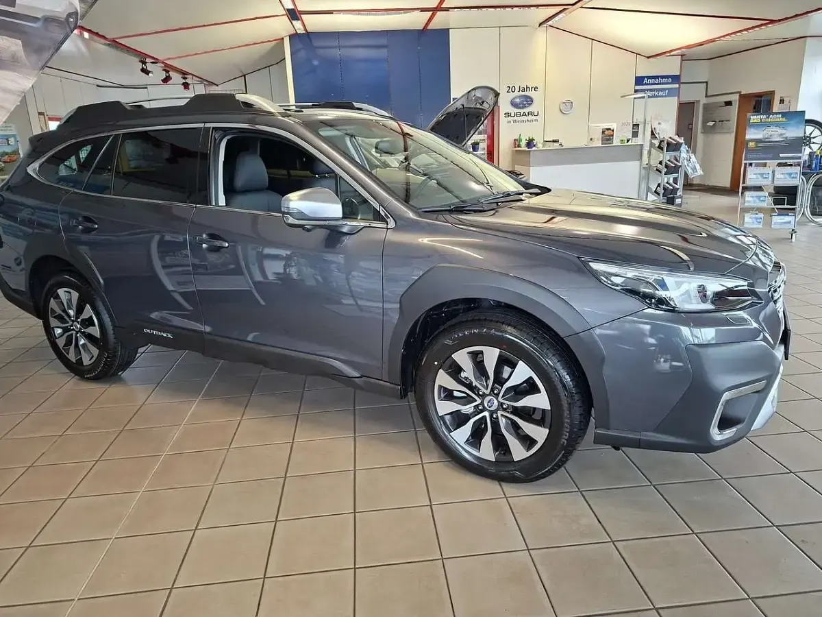 Gebraucht Subaru Outback Platinum 169 PS (124 kW) 2026 Magnetite grey metallic Kombi