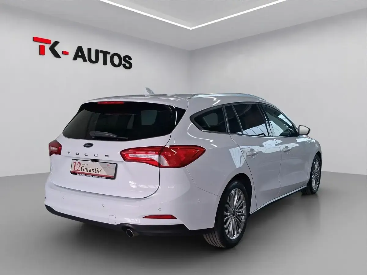 Gebraucht Ford Focus Titanium 150 PS (110 kW) 2019 Weiß Kombi