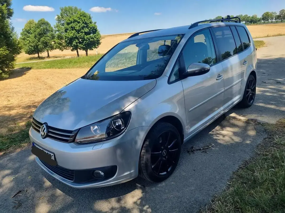 Gebraucht VW Touran 140 PS (102 kW) 2015 Silber Van / Kleinbus