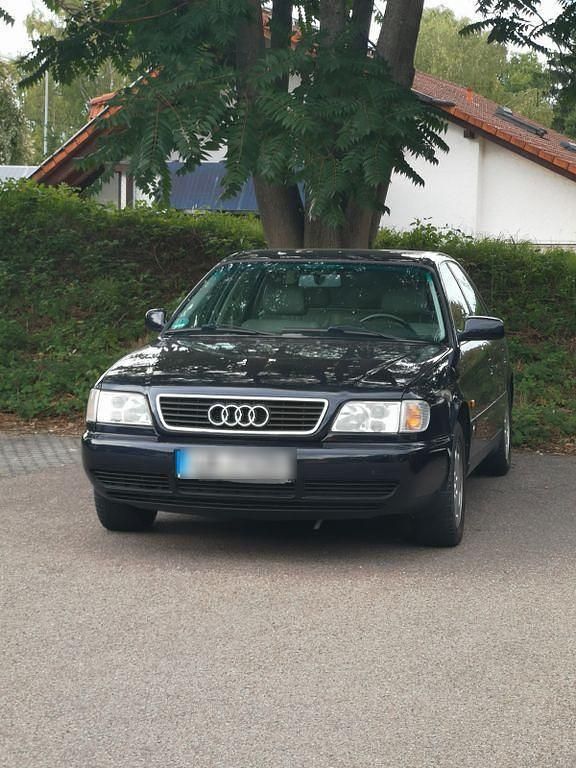 Blau Gebraucht 1996 Audi A6 Young Limousine | 5.400 € (Guter Preis) - Bild 1/4