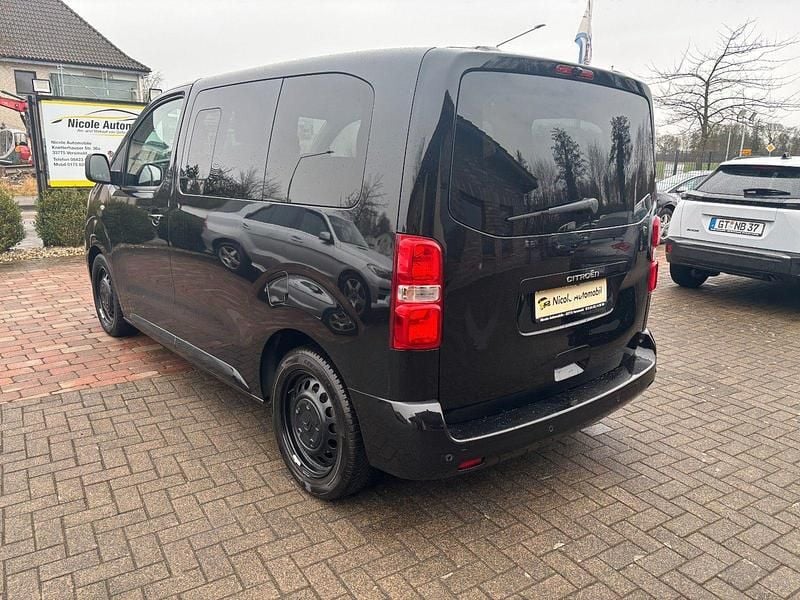 Second-hand Citroën Jumpy 179 CP (131 kW) 2017 Negru Monovolum