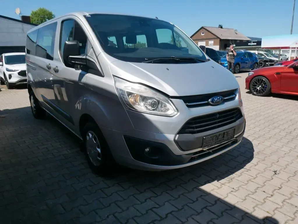Gebraucht Ford Transit Custom 131 PS (96 kW) 2016 Silber Van