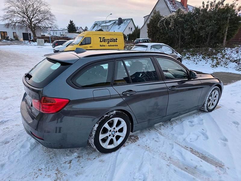 Gebraucht BMW 218 218 PS (160 kW) 2015 Grau Kombi