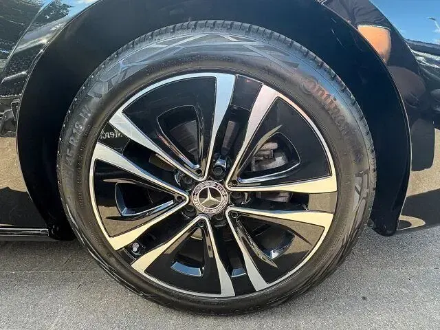 Gebraucht Mercedes CLA180 Progressive 136 PS (100 kW) 2025 Schwarz Coupé