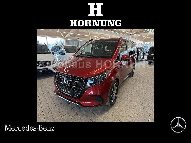 Hyazinthrot metallic Gebraucht 2024 Mercedes V300 Avantgarde Van / Kleinbus | 83.500 € (Etwas zu teuer) - Bild 1/4