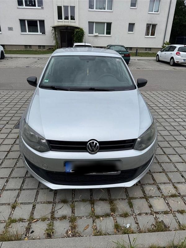 Silber Gebraucht 2010 VW Polo Kleinwagen | 5.000 € (Fairer Preis) - Bild 1/4