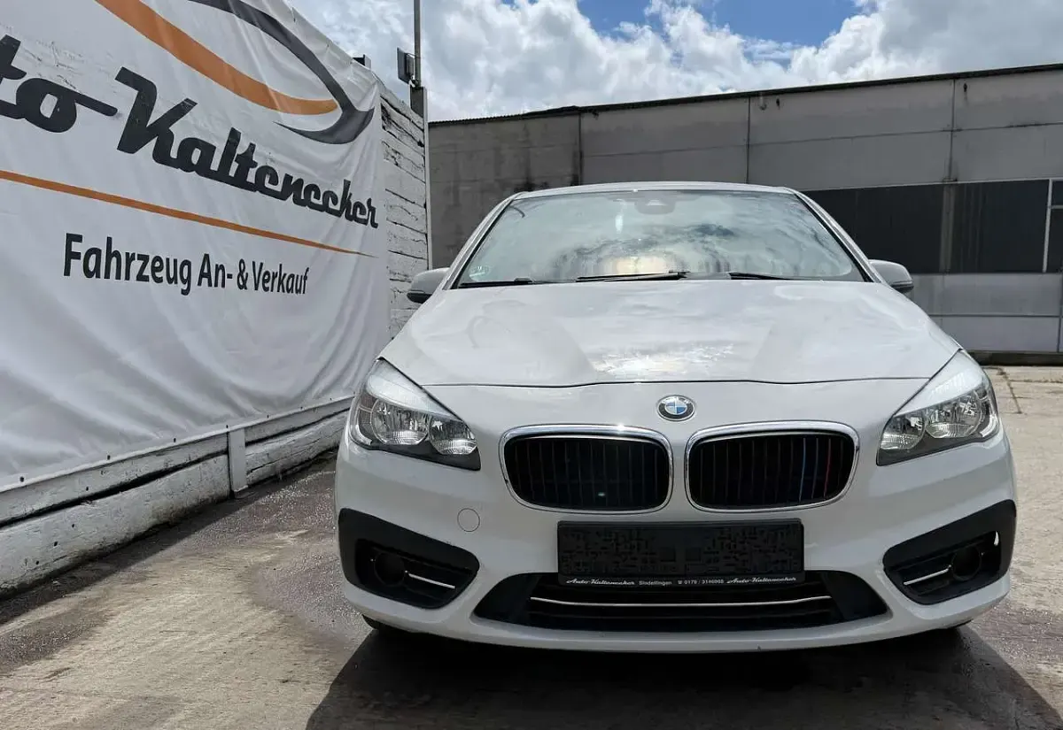 Gebraucht BMW 218 Sport Line 136 PS (100 kW) 2015 Alpinweiss iii Van / Kleinbus