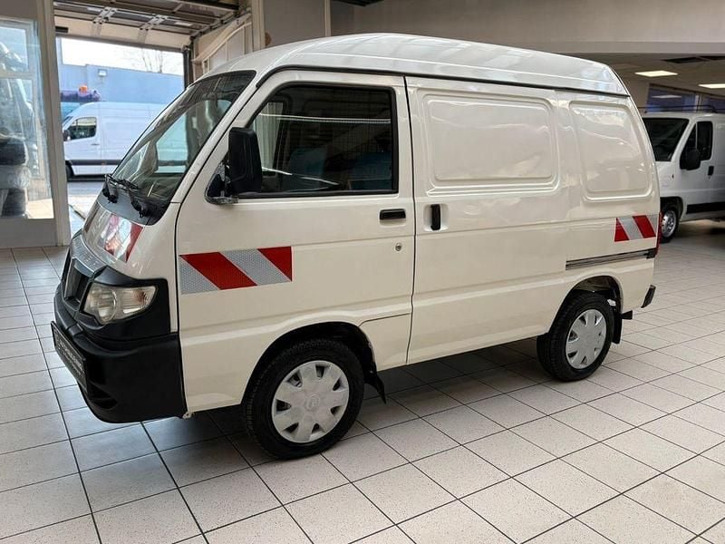Gebraucht Piaggio Porter 71 PS (52 kW) 2011 Weiß Van / Kleinbus