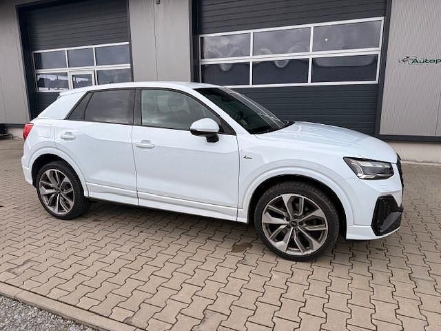 Gebraucht Audi Q2 S-Line 116 PS (85 kW) 2022 Weiß SUV
