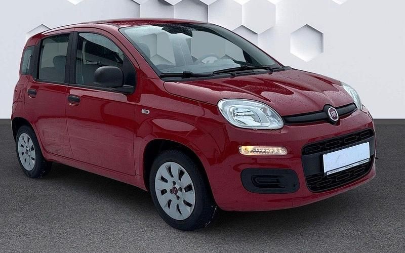 Gebraucht Fiat Panda 69 PS (50 kW) 2015 Rot Kleinwagen