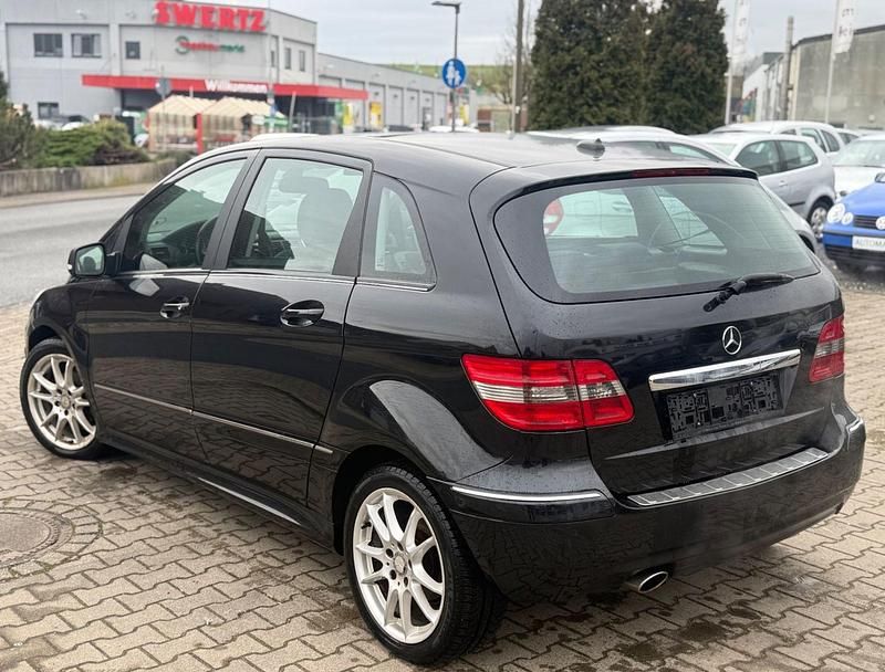 Gebraucht Mercedes B160 95 PS (69 kW) 2009 Schwarz Van / Kleinbus