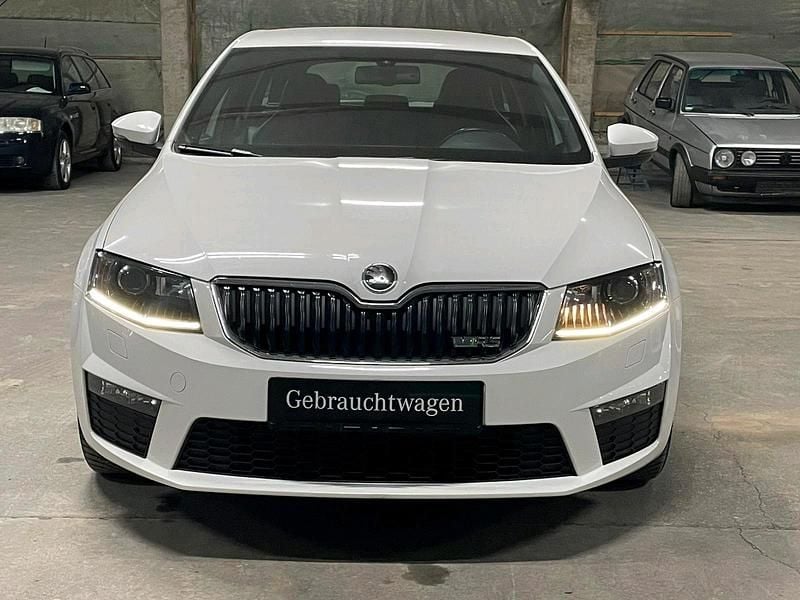 Gebraucht Skoda Octavia vRS 184 PS (135 kW) 2015 Weiß Kombi