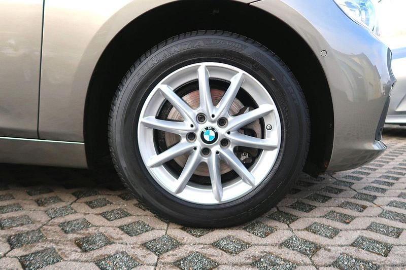 Gebraucht BMW 218 Active Tourer Performance 150 PS (110 kW) 2015 Silber Van / Kleinbus