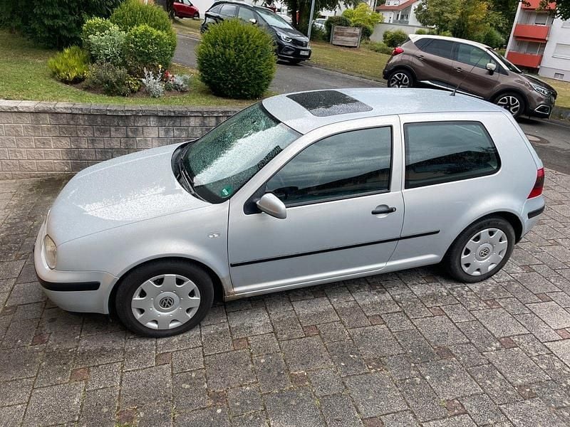 Gebraucht VW Golf IV Basis 109 PS (80 kW) 2000 Silber Coupé