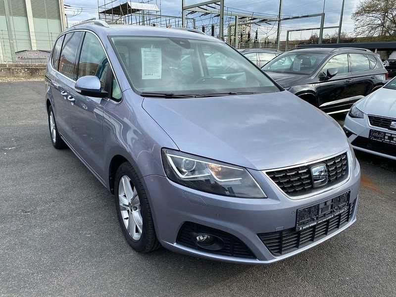Gebraucht Seat Alhambra XCELLENCE 150 PS (110 kW) 2022 Silber Van / Kleinbus