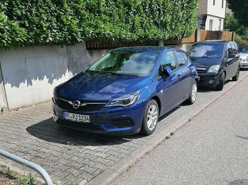 Gebraucht 2019 Opel Astra Limousine | 11.800 € (Guter Preis) - Bild 1/4